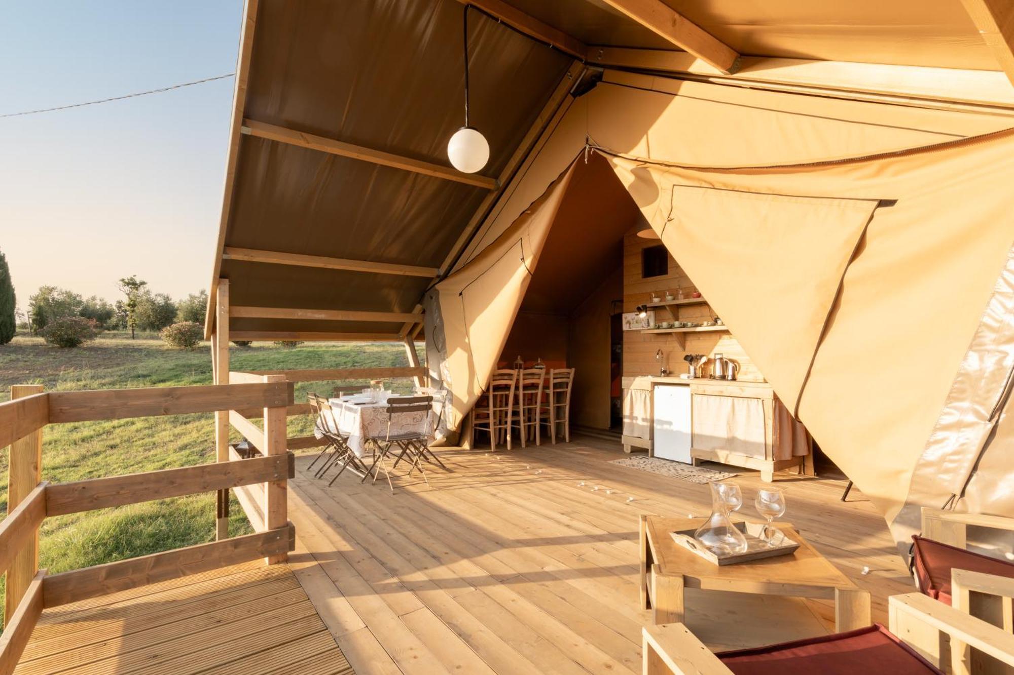Hotel Glamping Debbiare Riparbella Exterior foto